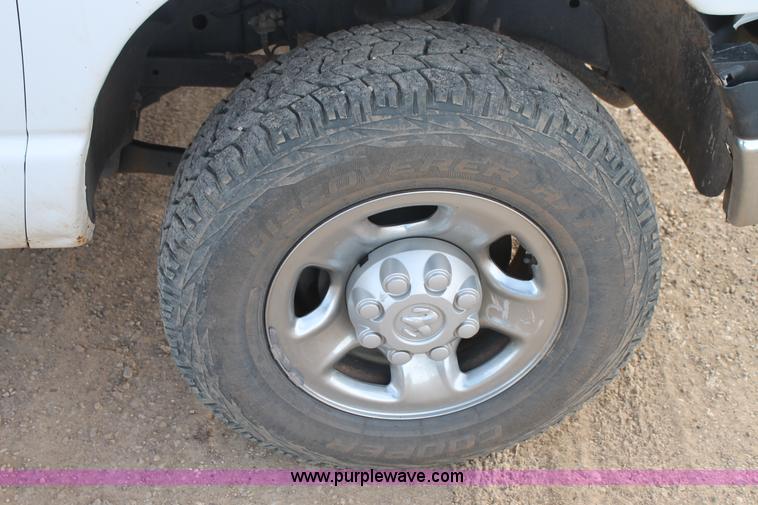 image for item J1348 2008 Dodge Ram 2500 Quad Cab pickup truck