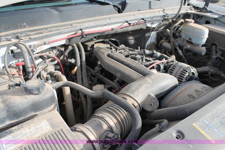 image for item J1349 2008 Chevrolet Silverado 2500HD Crew Cab flatbed pickup truck