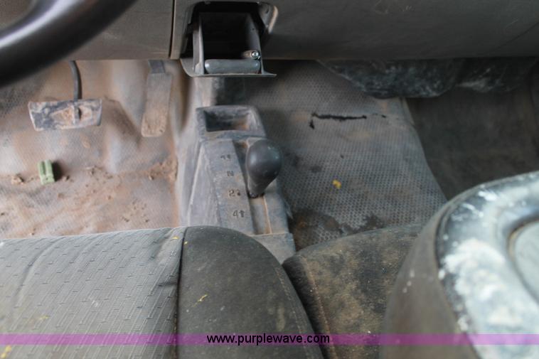 image for item J1349 2008 Chevrolet Silverado 2500HD Crew Cab flatbed pickup truck