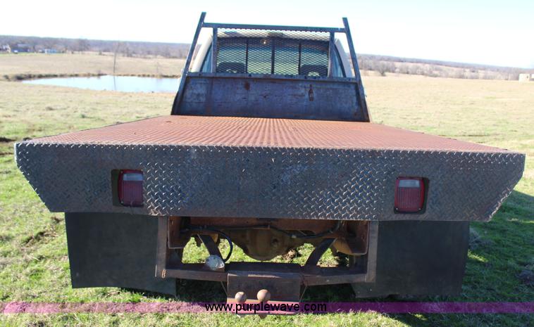 image for item J7694 1993 Chevrolet C/K 3500 flatbed pickup truck