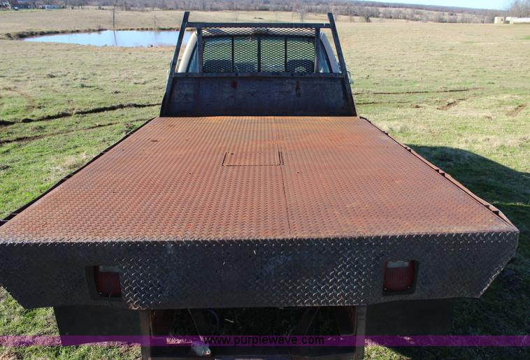 image for item J7694 1993 Chevrolet C/K 3500 flatbed pickup truck