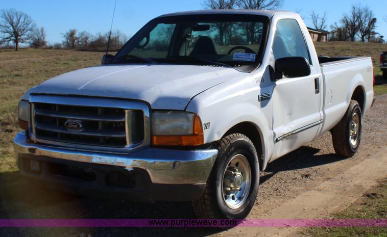 image for item J7697 1999 Ford F250 pickup truck