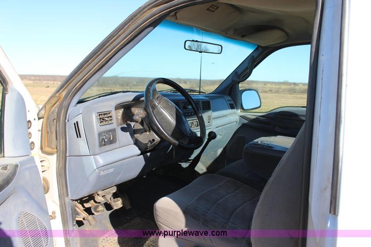 image for item J7697 1999 Ford F250 pickup truck