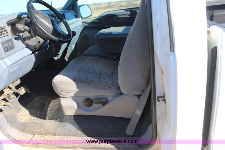 image for item J7697 1999 Ford F250 pickup truck