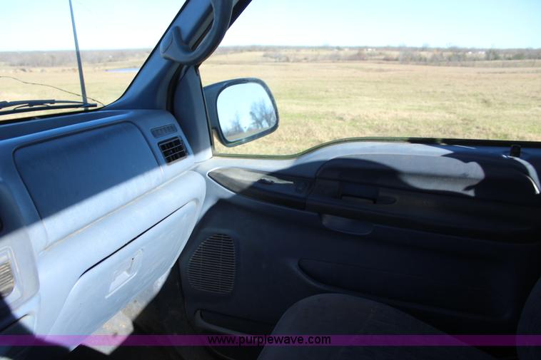 image for item J7697 1999 Ford F250 pickup truck