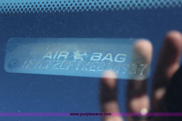 image for item J7697 1999 Ford F250 pickup truck