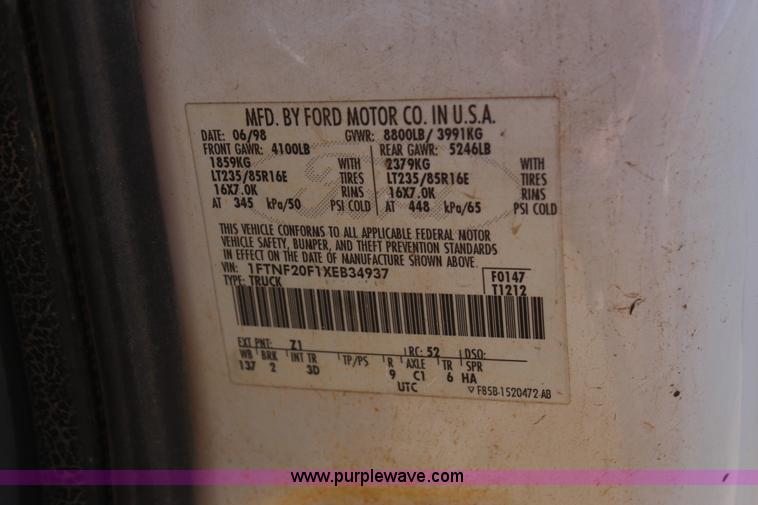 image for item J7697 1999 Ford F250 pickup truck