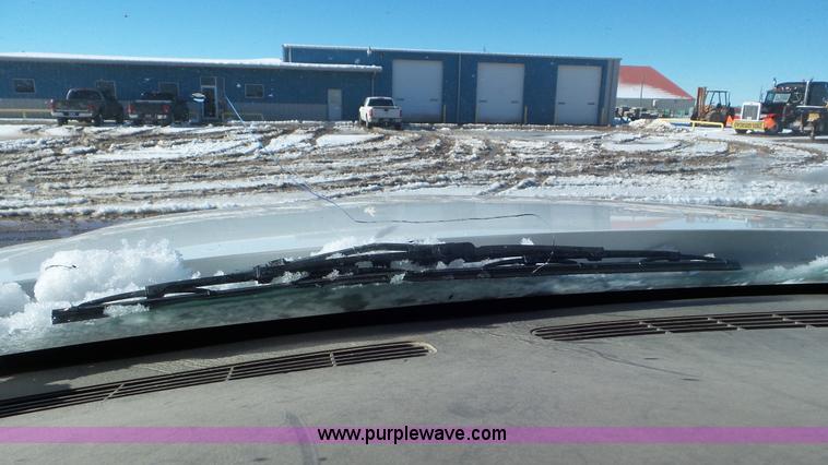 image for item J8405 2006 Chevrolet Silverado 1500 pickup truck