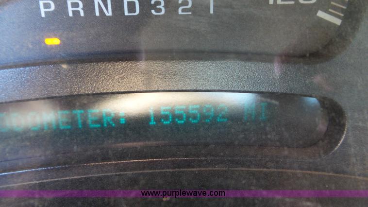 image for item J8405 2006 Chevrolet Silverado 1500 pickup truck