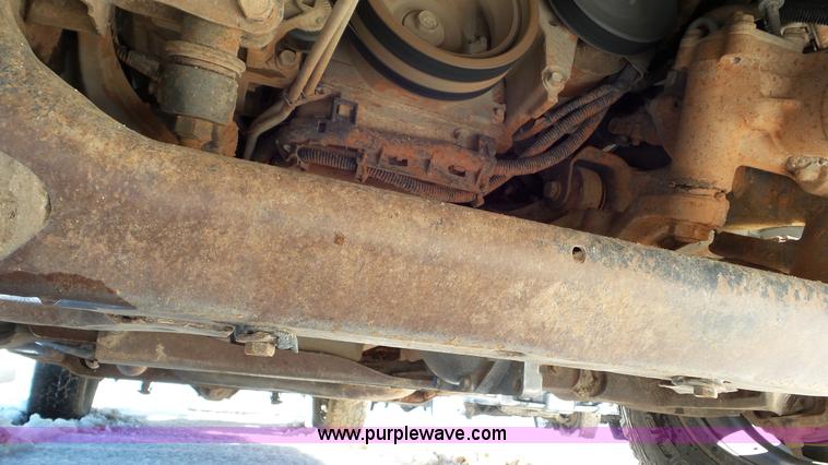 image for item J8405 2006 Chevrolet Silverado 1500 pickup truck