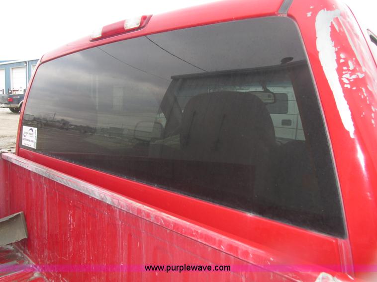 image for item J8769 2004 Chevrolet Silverado 1500 Z71 pickup truck