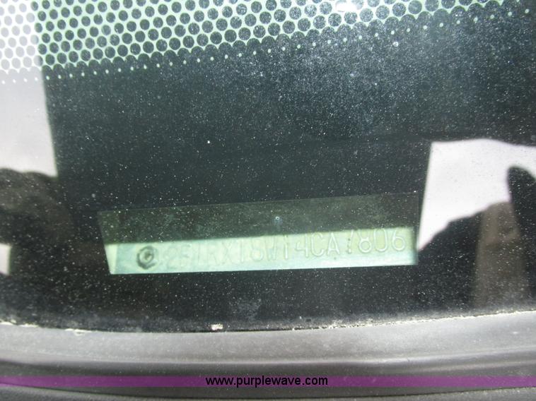 image for item J8770 2004 Ford F150 XL SuperCab pickup truck