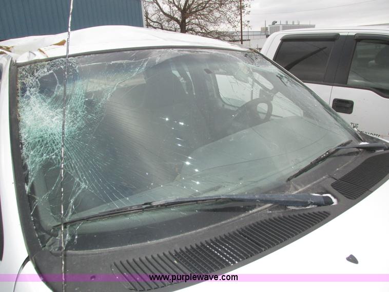 image for item J8771 2004 Ford F150 XL SuperCab pickup truck