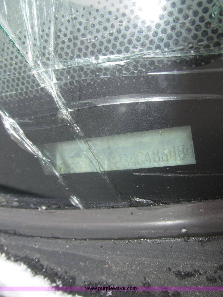 image for item J8771 2004 Ford F150 XL SuperCab pickup truck