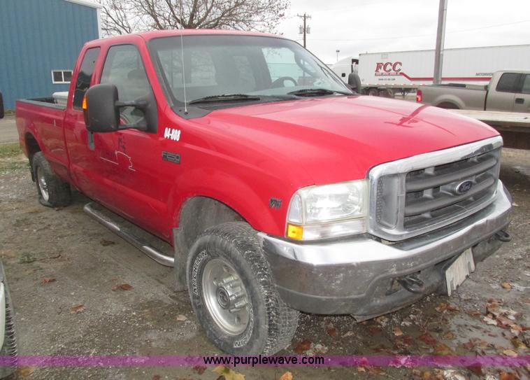 image for item J8772 2004 Ford F250 Super Duty XLT SuperCab pickup truck
