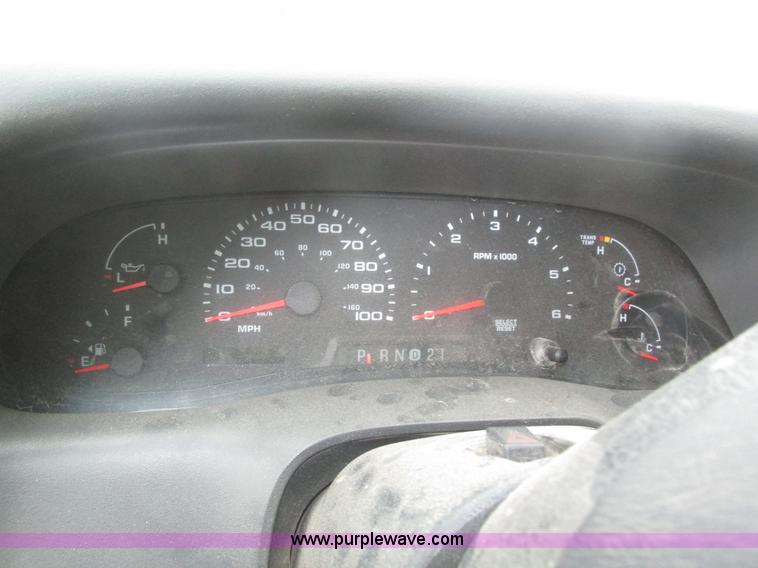 image for item J8772 2004 Ford F250 Super Duty XLT SuperCab pickup truck