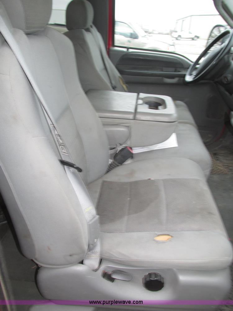 image for item J8772 2004 Ford F250 Super Duty XLT SuperCab pickup truck