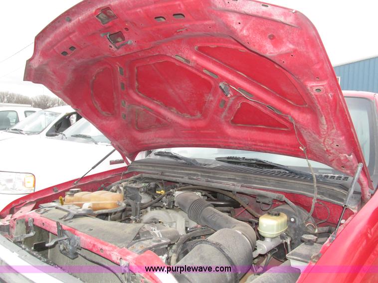 image for item J8772 2004 Ford F250 Super Duty XLT SuperCab pickup truck