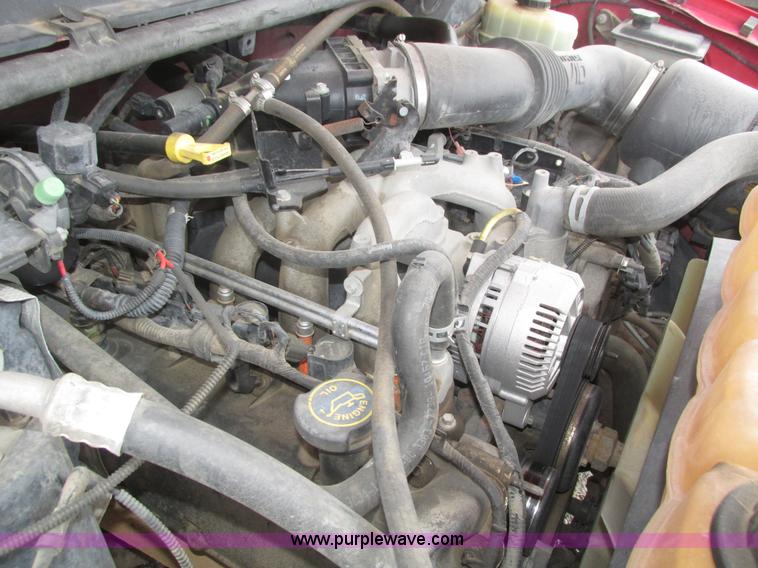 image for item J8772 2004 Ford F250 Super Duty XLT SuperCab pickup truck