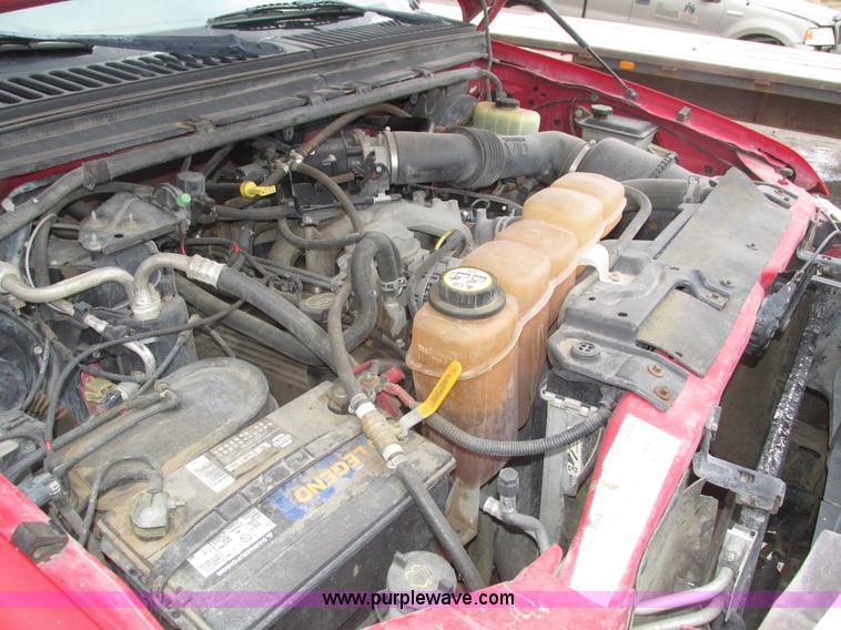 image for item J8772 2004 Ford F250 Super Duty XLT SuperCab pickup truck