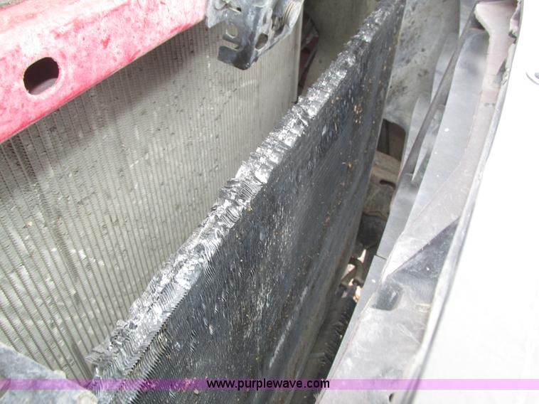 image for item J8772 2004 Ford F250 Super Duty XLT SuperCab pickup truck