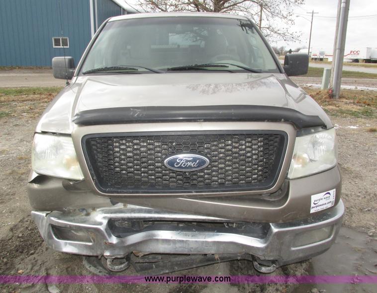 image for item J8773 2004 Ford F150 XLT SuperCab pickup truck