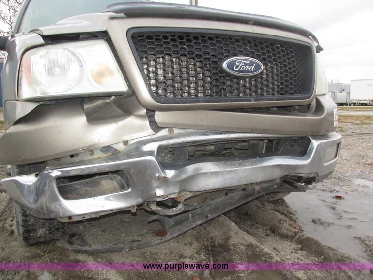 image for item J8773 2004 Ford F150 XLT SuperCab pickup truck