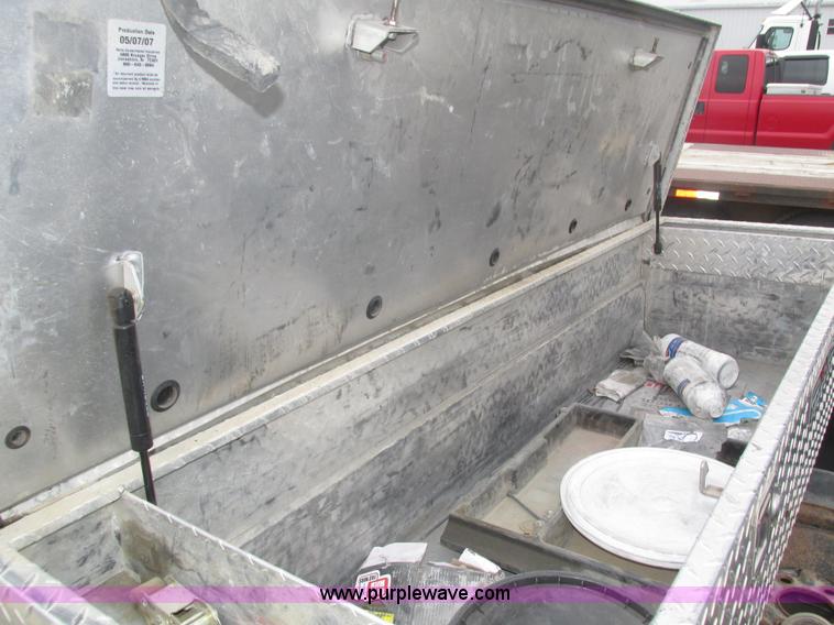 image for item J8773 2004 Ford F150 XLT SuperCab pickup truck