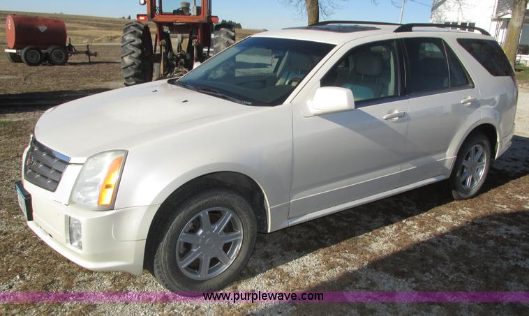 image for item J8779 2004 Cadillac SRX SUV