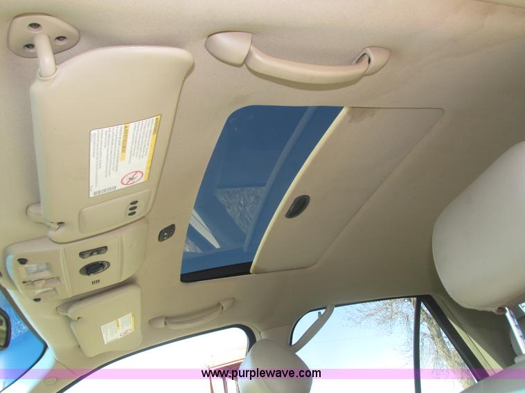 image for item J8779 2004 Cadillac SRX SUV