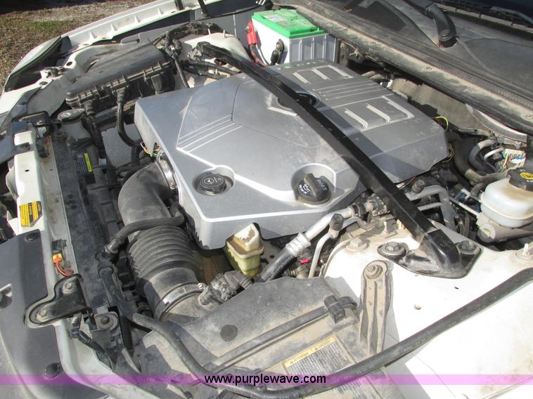 image for item J8779 2004 Cadillac SRX SUV