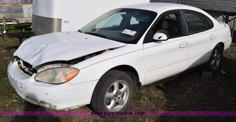 image for item L1000 2001 Ford Taurus SES