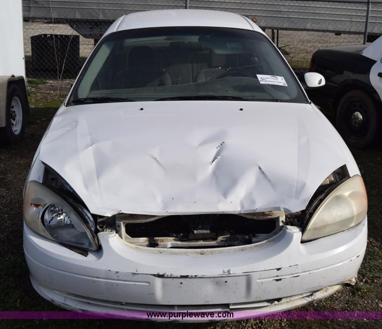 image for item L1000 2001 Ford Taurus SES