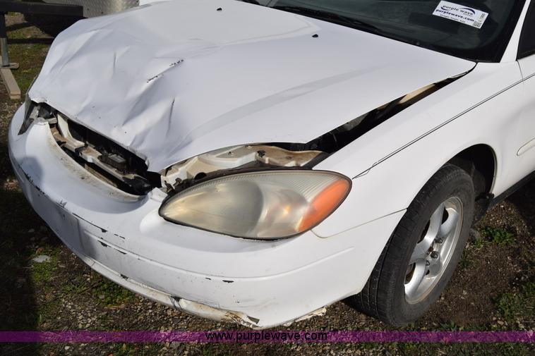 image for item L1000 2001 Ford Taurus SES