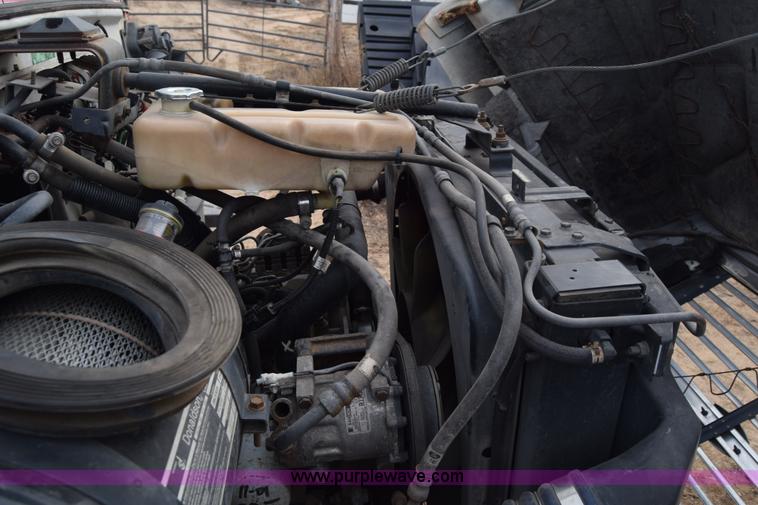 image for item L1004 1997 Ford LN8000 vacuum truck