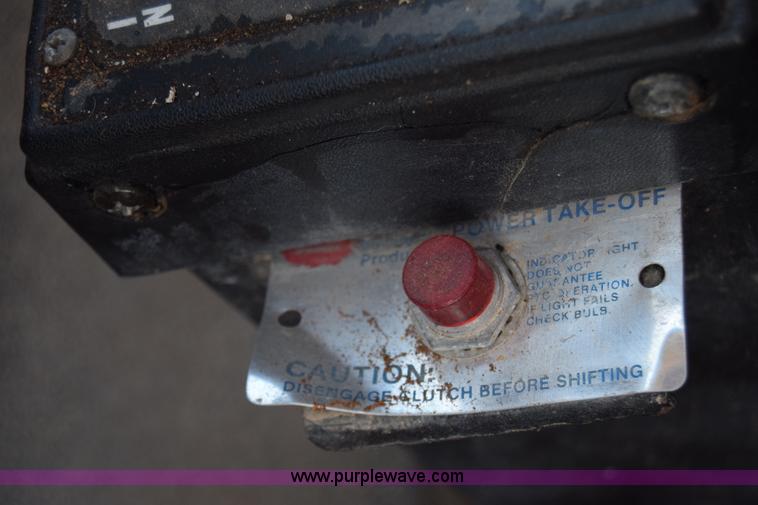 image for item L1005 1998 Ford F800 dump truck