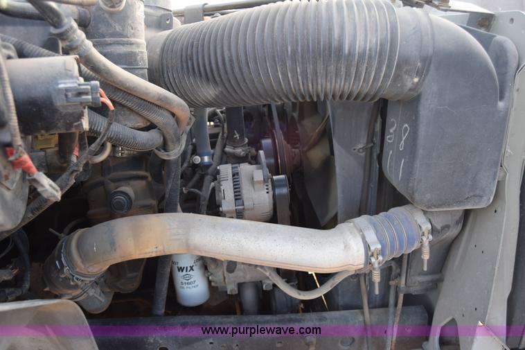 image for item L1005 1998 Ford F800 dump truck