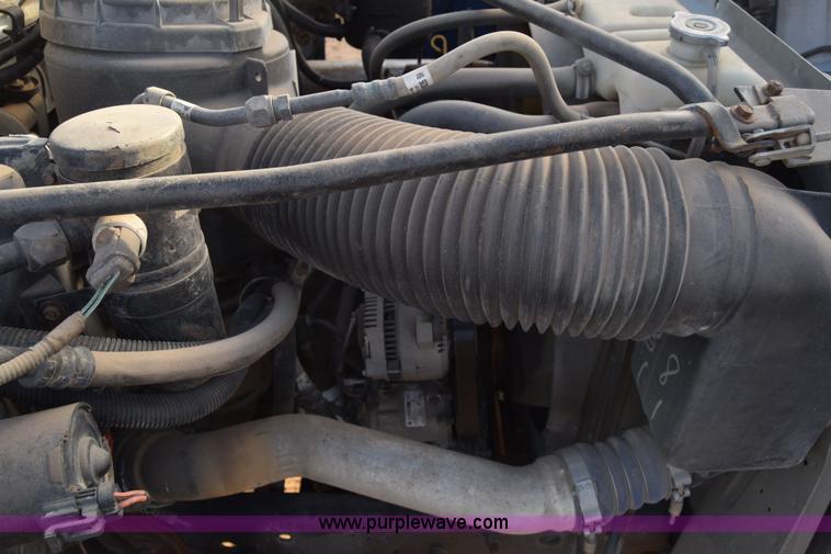 image for item L1005 1998 Ford F800 dump truck