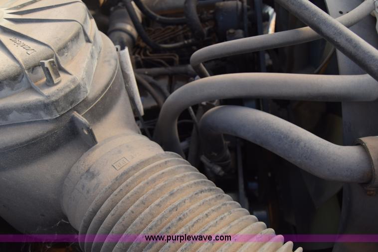 image for item L1005 1998 Ford F800 dump truck