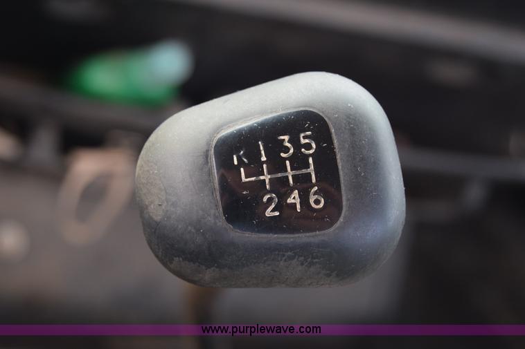 image for item L1006 2001 Freightliner FL70 truck cab and chassis