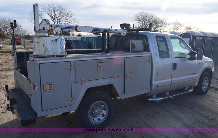 image for item L1007 2003 Ford F250 Super Duty SuperCab utility truck