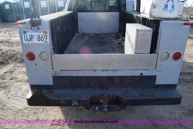 image for item L1007 2003 Ford F250 Super Duty SuperCab utility truck