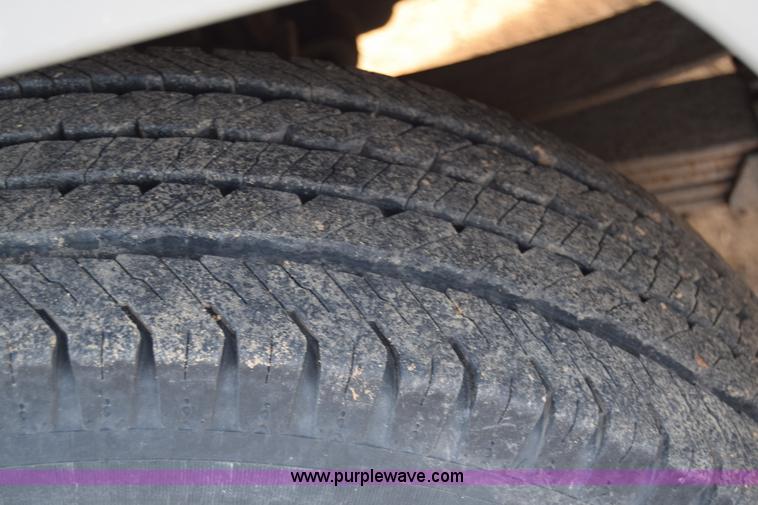 image for item L1007 2003 Ford F250 Super Duty SuperCab utility truck