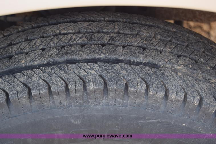 image for item L1007 2003 Ford F250 Super Duty SuperCab utility truck