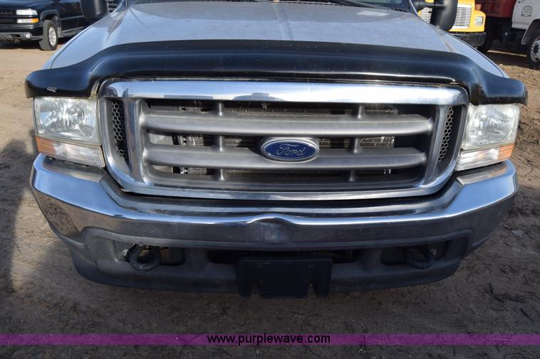 image for item L1007 2003 Ford F250 Super Duty SuperCab utility truck