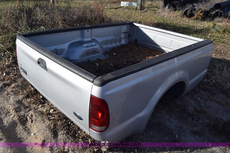 image for item L1007 2003 Ford F250 Super Duty SuperCab utility truck