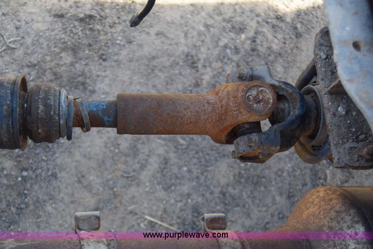 image for item L1008 2004 Ford F450 Super Duty truck chassis