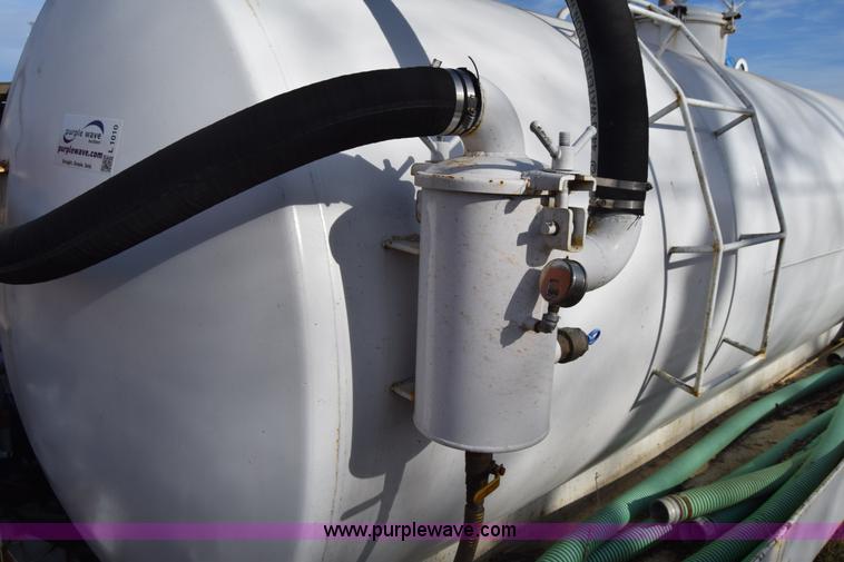 image for item L1010 Vacuum tank