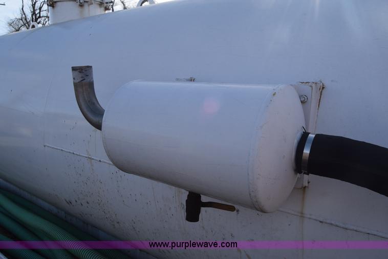 image for item L1010 Vacuum tank