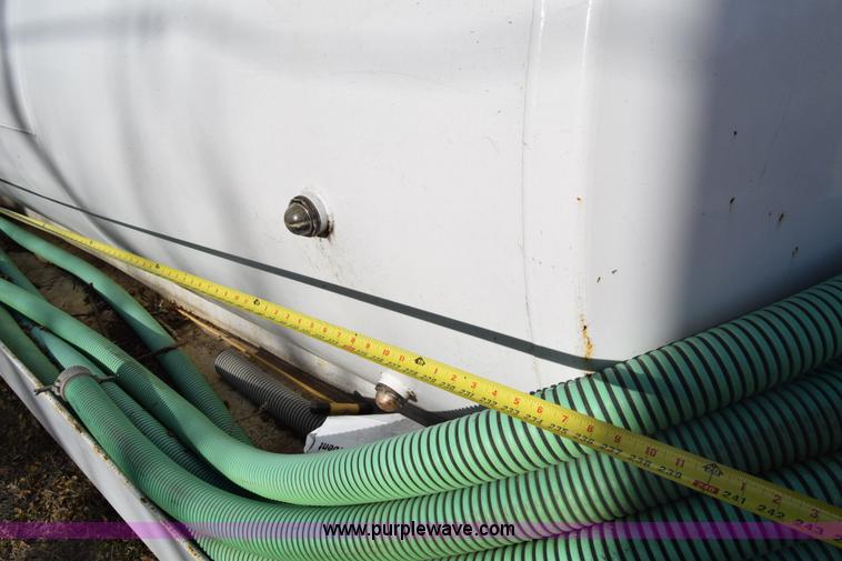 image for item L1010 Vacuum tank